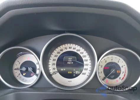 2014 Mercedes-Benz E 350 4Matic z USA, uszkodzony, nr VIN WDDHF8JB0EB060796